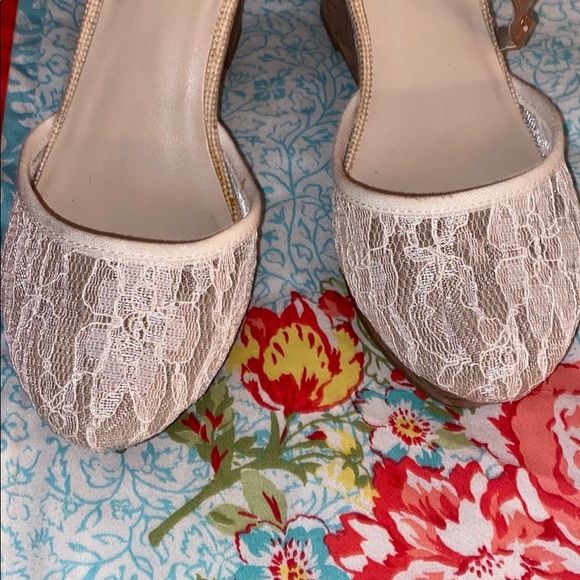 APT. 9 - Picture 2 of 5